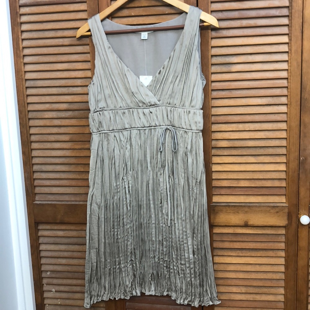 Banana Republic taupe polyester lined dress